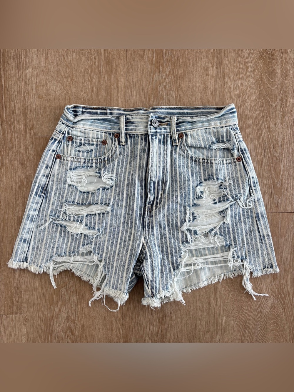 American Eagle striped shorts size 00